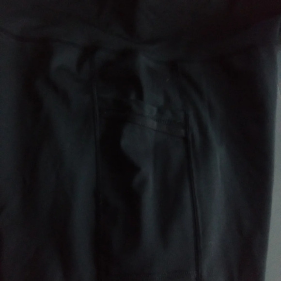 Lit 26 Shorts ( box AC ) - Picture 4 of 4